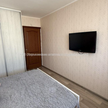 Продам квартиру, Леся Сердюка ул. , 3 кім., 63 м², евроремонт 