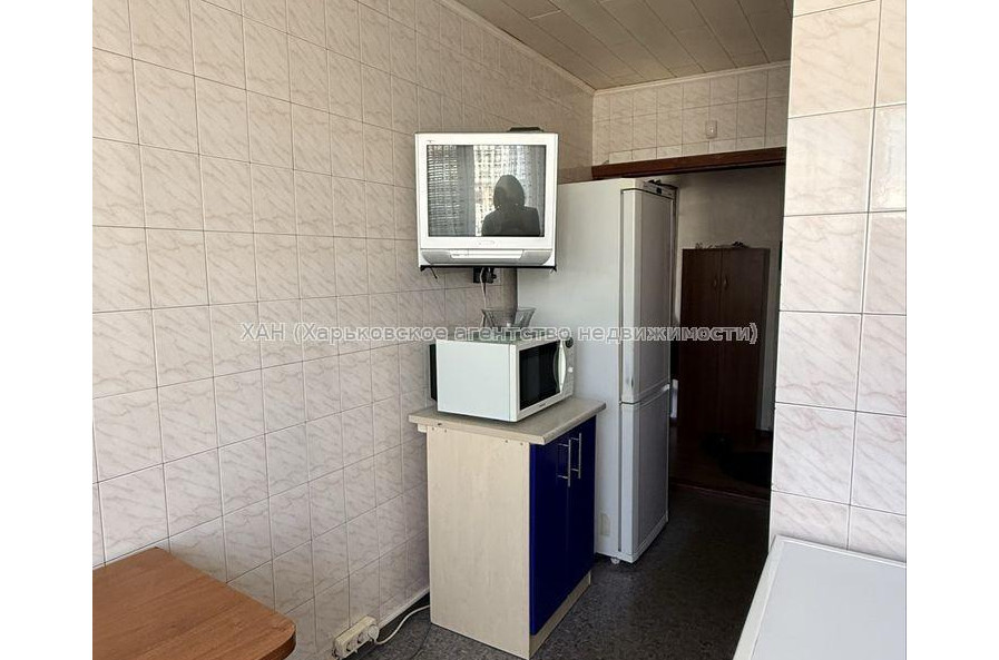 Продам квартиру, Леся Сердюка ул. , 3 кім., 63 м², евроремонт 