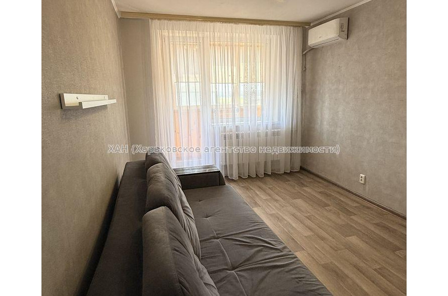 Продам квартиру, Леся Сердюка ул. , 3 кім., 63 м², евроремонт 