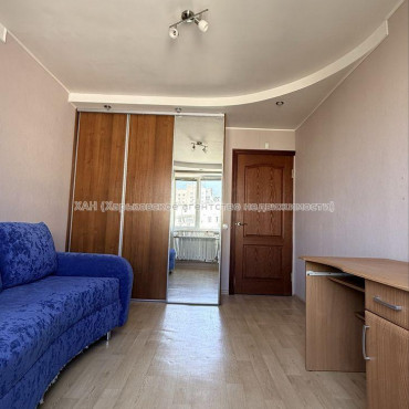 Продам квартиру, Леся Сердюка ул. , 3 кім., 63 м², евроремонт 