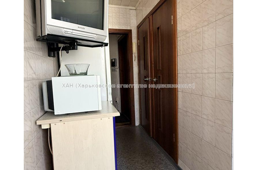 Продам квартиру, Леся Сердюка ул. , 3 кім., 63 м², евроремонт 