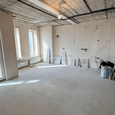Продам квартиру, Гвардейцев Широнинцев ул. , 2  ком., 63.50 м², без отделочных работ 