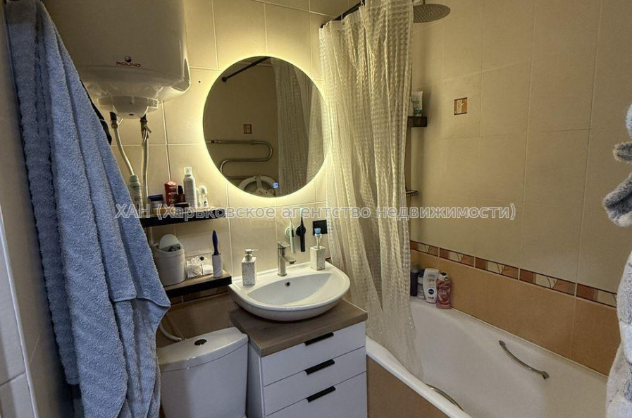 Продам квартиру, Героев Харькова просп. , 1 кім., 33 м², авторский дизайн 