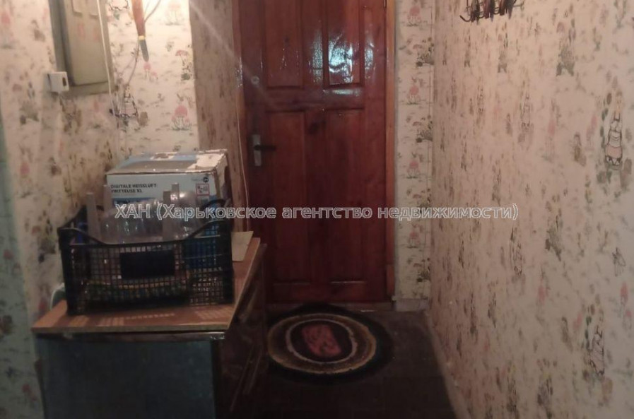 Продам квартиру, 92-й бригады ул. , 3 кім., 75 м², советский ремонт 