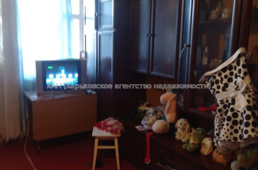 Продам квартиру, 92-й бригады ул. , 3 кім., 75 м², советский ремонт 