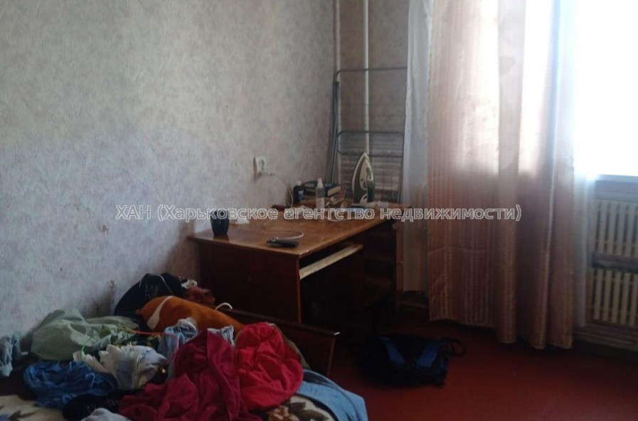 Продам квартиру, 92-й бригады ул. , 3 кім., 75 м², советский ремонт 