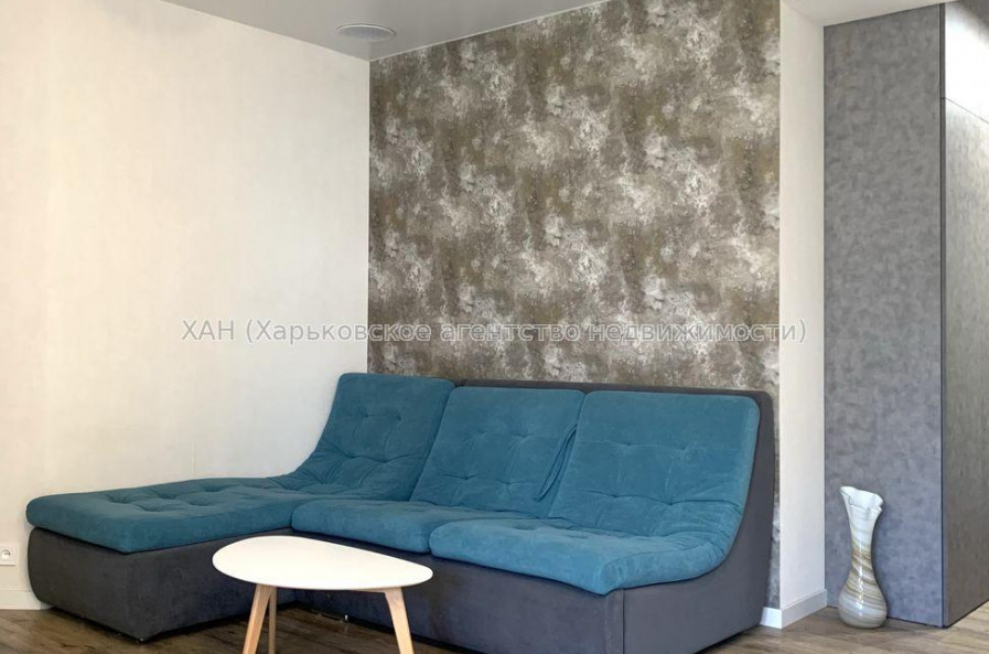 Продам квартиру, Льва Ландау просп. , 3 кім., 70 м², авторский дизайн 