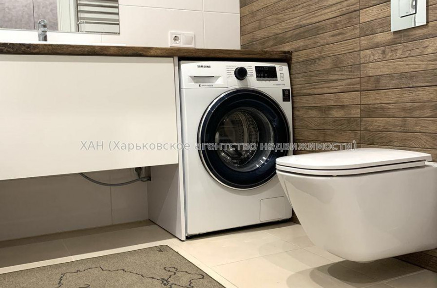 Продам квартиру, Льва Ландау просп. , 3 кім., 70 м², авторский дизайн 