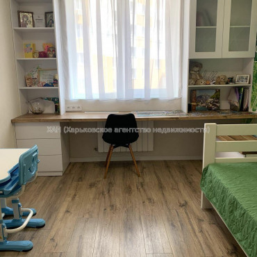 Продам квартиру, Льва Ландау просп. , 3 кім., 70 м², авторский дизайн 