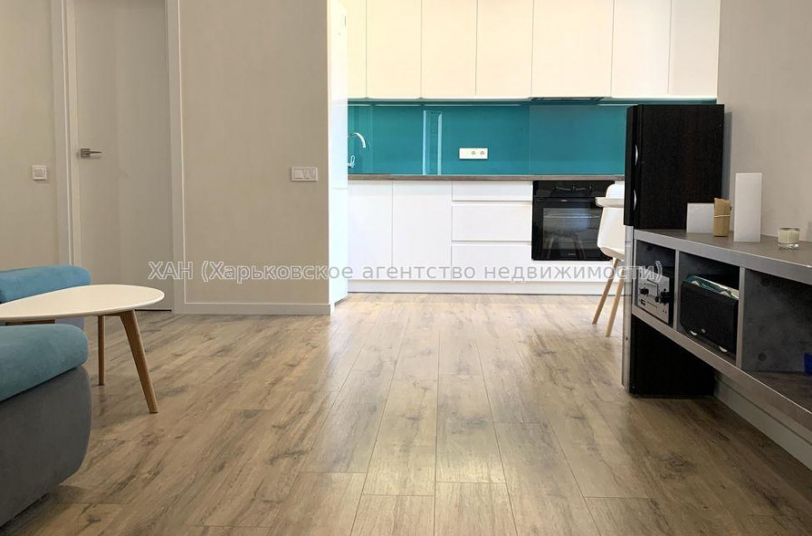 Продам квартиру, Льва Ландау просп. , 3 кім., 70 м², авторский дизайн 