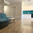 Продам квартиру, Льва Ландау просп. , 3 кім., 70 м², авторский дизайн 