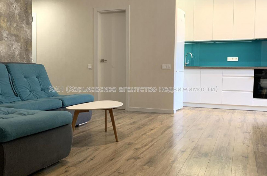 Продам квартиру, Льва Ландау просп. , 3 кім., 70 м², авторский дизайн 