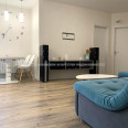 Продам квартиру, Льва Ландау просп. , 3 кім., 70 м², авторский дизайн 