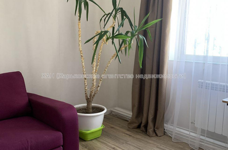 Продам квартиру, Льва Ландау просп. , 3 кім., 70 м², авторский дизайн 
