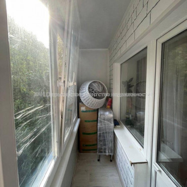 Продам квартиру, 1 кім., 37 м², евроремонт 