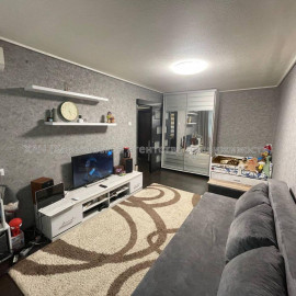 Продам квартиру, 1  ком., 37 м², евроремонт