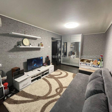 Продам квартиру, 1 кім., 37 м², евроремонт 