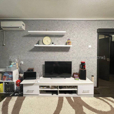 Продам квартиру, 1 кім., 37 м², евроремонт 