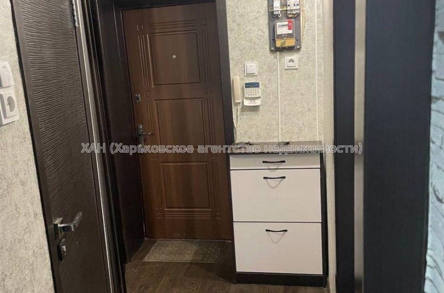 Продам квартиру, 1 кім., 37 м², евроремонт 