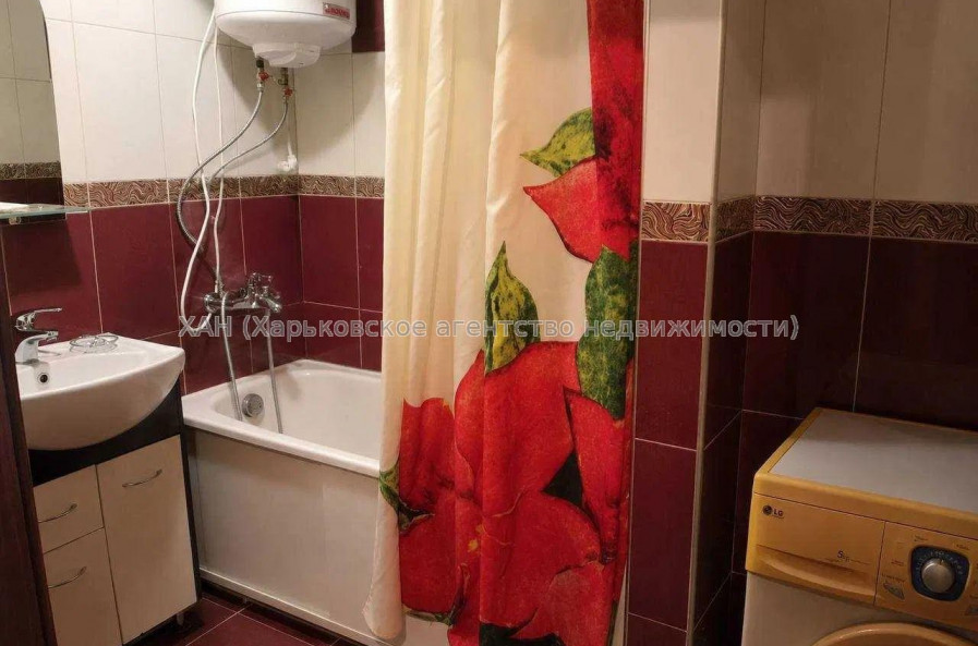 Продам квартиру, Аэрокосмический пр. , 2  ком., 47 м², косметический ремонт 