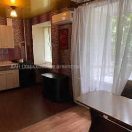 Продам квартиру, Аэрокосмический пр. , 2  ком., 47 м², косметический ремонт