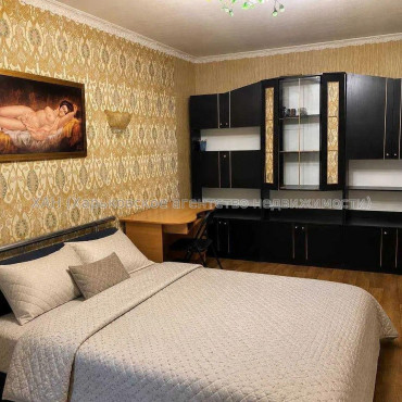Продам квартиру, Аэрокосмический пр. , 2  ком., 47 м², косметический ремонт 