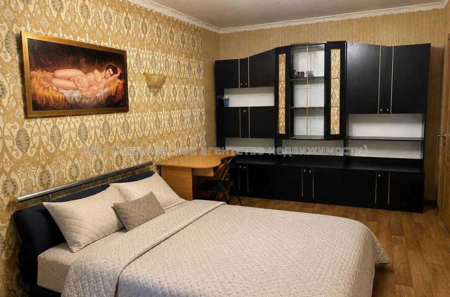Продам квартиру, Аэрокосмический пр. , 2  ком., 47 м², косметический ремонт 