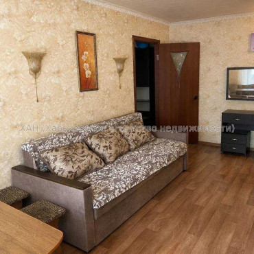 Продам квартиру, Аэрокосмический пр. , 2  ком., 47 м², косметический ремонт 
