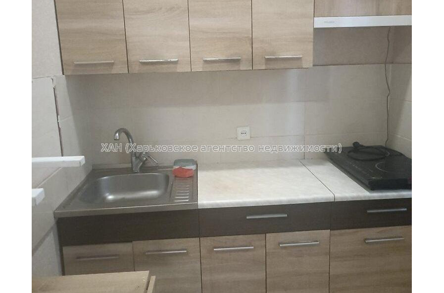 Продам квартиру, Бригады Хартия ул. , 1  ком., 14.30 м², капитальный ремонт 