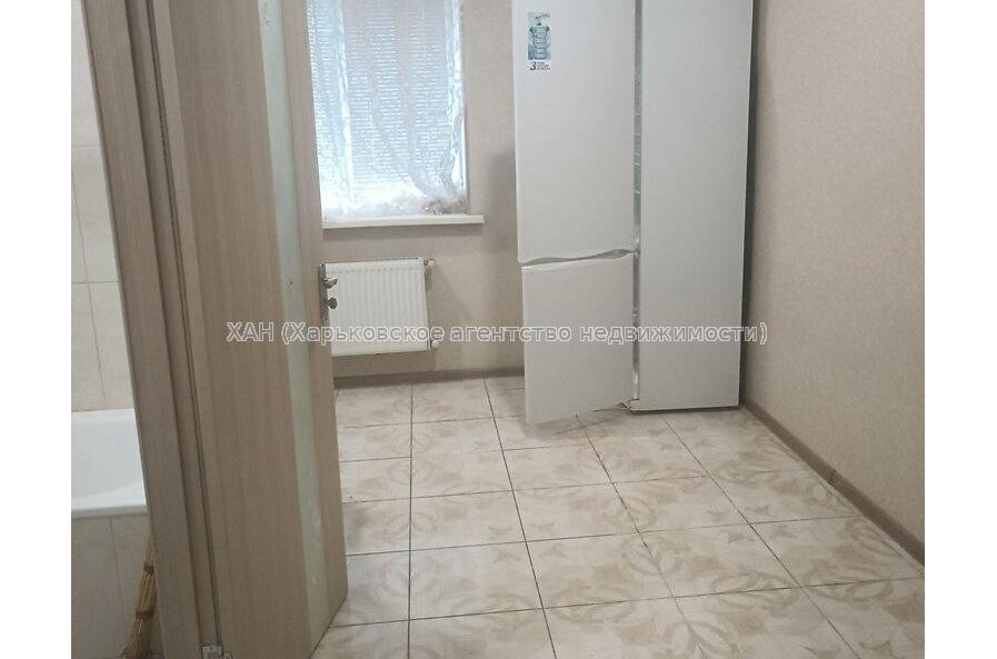 Продам квартиру, Бригады Хартия ул. , 1  ком., 14.30 м², капитальный ремонт 