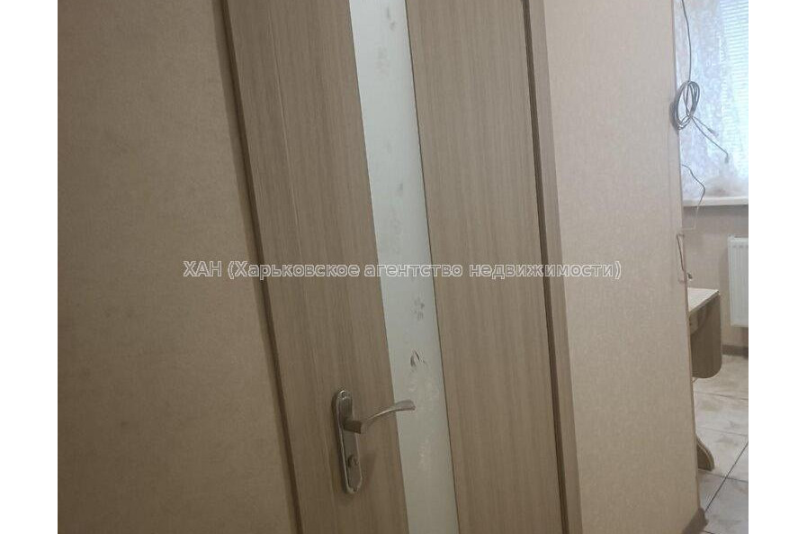Продам квартиру, Бригады Хартия ул. , 1  ком., 14.30 м², капитальный ремонт 