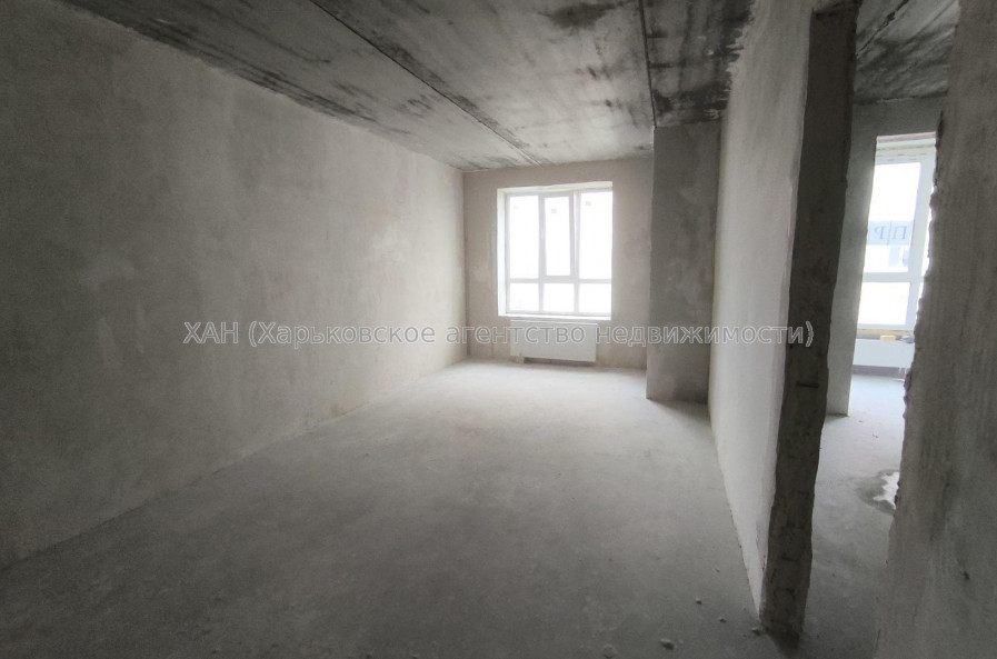 Продам квартиру, Мира ул. , 1 кім., 43 м², без внутренних работ 
