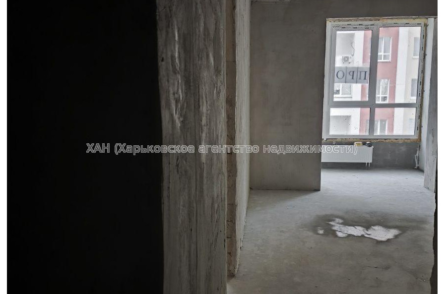 Продам квартиру, Мира ул. , 1 кім., 43 м², без внутренних работ 