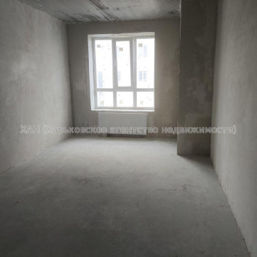 Продам квартиру, Мира ул. , 1 кім., 43 м², без внутренних работ 