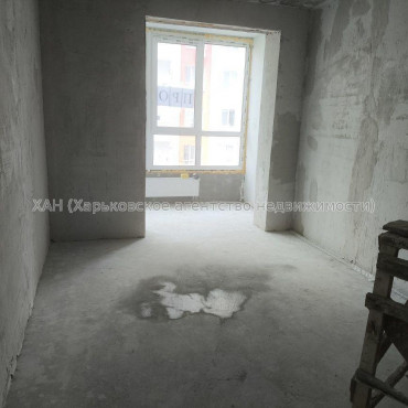 Продам квартиру, Мира ул. , 1 кім., 43 м², без внутренних работ 