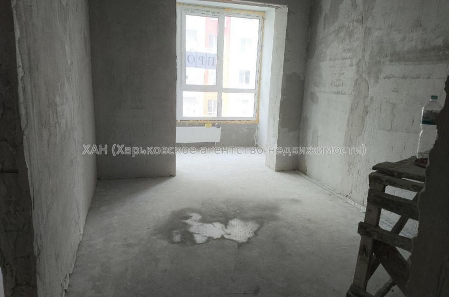 Продам квартиру, Мира ул. , 1 кім., 43 м², без внутренних работ 
