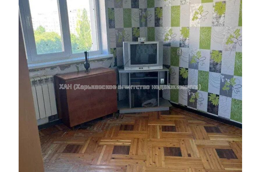 Продам квартиру, Леся Сердюка ул. , 3  ком., 67 м², частичный ремонт 