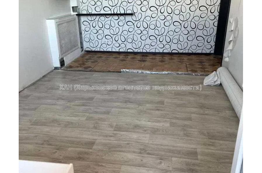 Продам квартиру, Леся Сердюка ул. , 3  ком., 67 м², частичный ремонт 