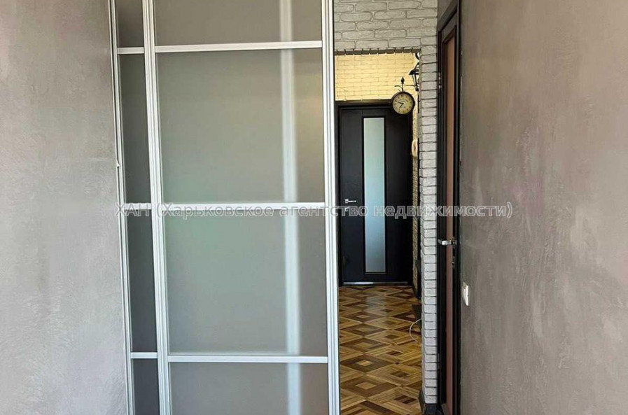 Продам квартиру, Леся Сердюка ул. , 3 кім., 67 м², частичный ремонт 