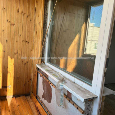 Продам квартиру, Леся Сердюка ул. , 3 кім., 67 м², частичный ремонт 