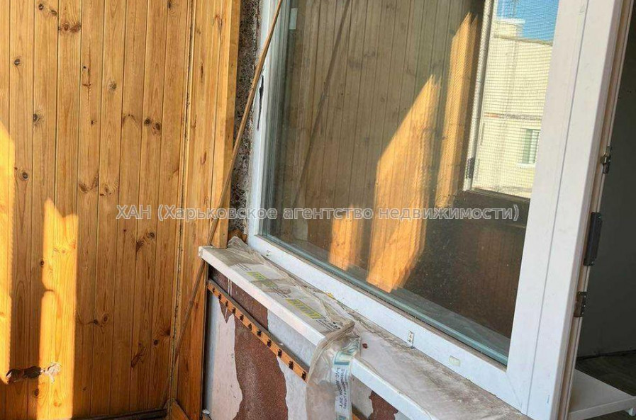 Продам квартиру, Леся Сердюка ул. , 3 кім., 67 м², частичный ремонт 