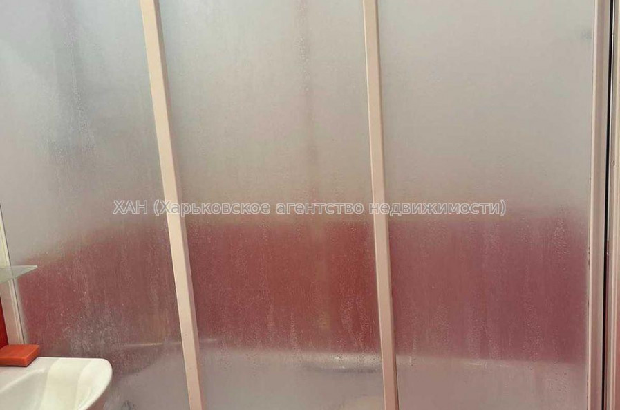 Продам квартиру, Леся Сердюка ул. , 3 кім., 67 м², частичный ремонт 