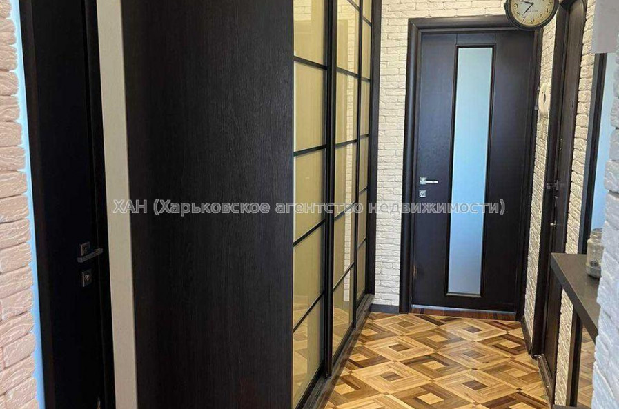 Продам квартиру, Леся Сердюка ул. , 3 кім., 67 м², частичный ремонт 