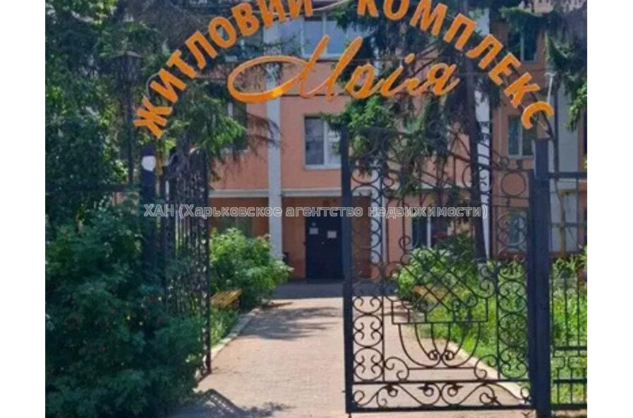 Продам квартиру, Академиков Ахиезеров ул. , 1  ком., 22 м², капитальный ремонт 