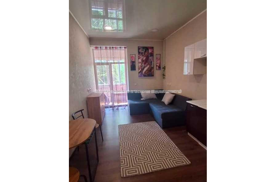Продам квартиру, Академиков Ахиезеров ул. , 1  ком., 22 м², капитальный ремонт 