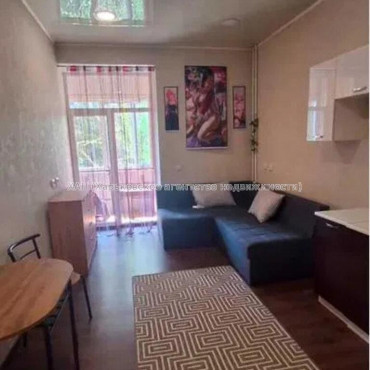 Продам квартиру, Академиков Ахиезеров ул. , 1  ком., 22 м², капитальный ремонт 