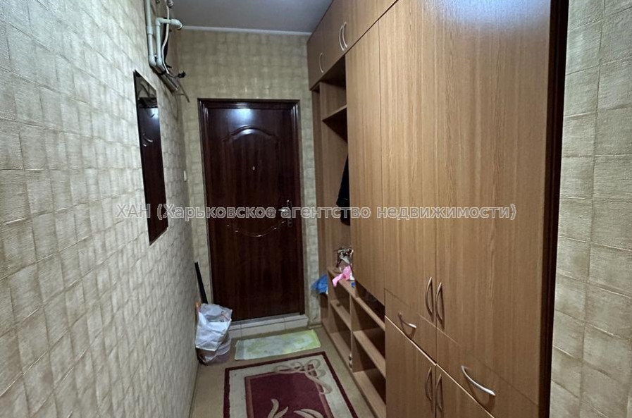Продам квартиру, Соборности Украины ул. , 4  ком., 83.20 м², капитальный ремонт 