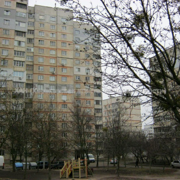 Продам квартиру, Соборности Украины ул. , 4  ком., 83.20 м², капитальный ремонт 