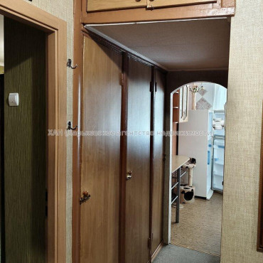 Продам квартиру, Победы просп. , 1  ком., 33 м², косметический ремонт 