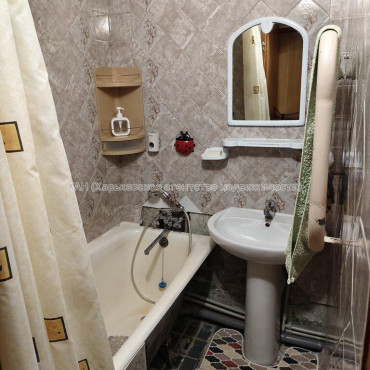 Продам квартиру, Победы просп. , 1  ком., 33 м², косметический ремонт 